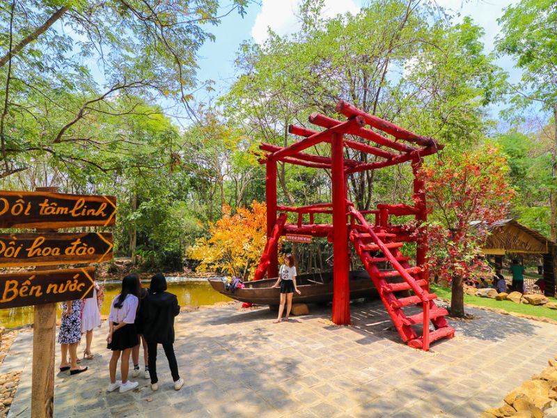 Du lịch Buôn Ma Thuột Vườn Troh Bư