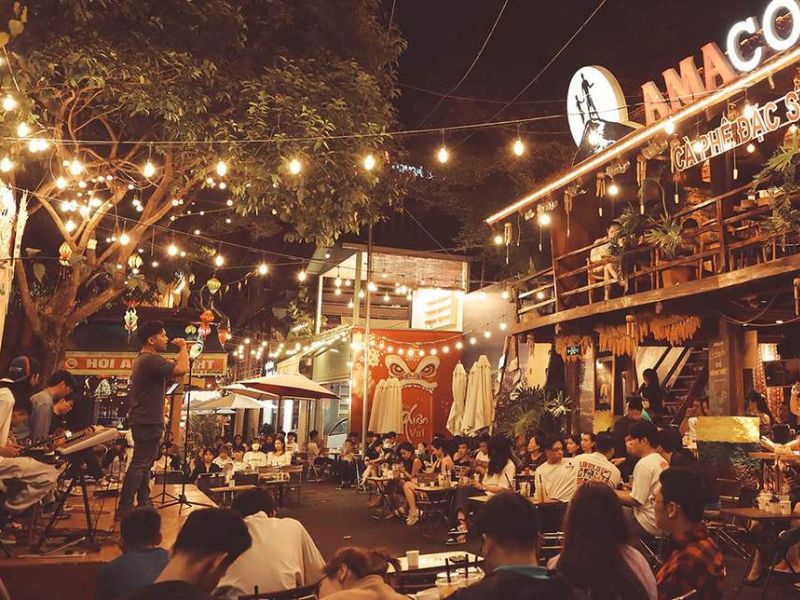 Du lịch Buôn Ma Thuột Đường sách cà phê Buôn Ma Thuột